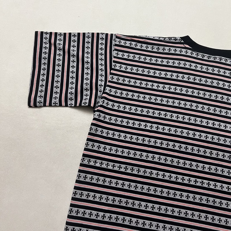 Dujia バージョン高品質既製 C ファミリー新ストライプニットラウンドネック半袖 T シャツルーズフィット男性と女性のための同じスタイル|undefined