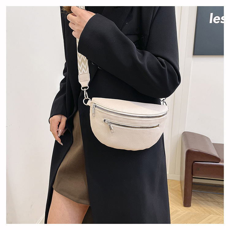 Women's Streetwear Solid Color Pu Leather Waist Bags display picture 19