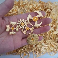 New product metal fingertip gyroscope alloy finger spinning small gyroscope student floor stall hand spin hot selling hand pinch puzzle