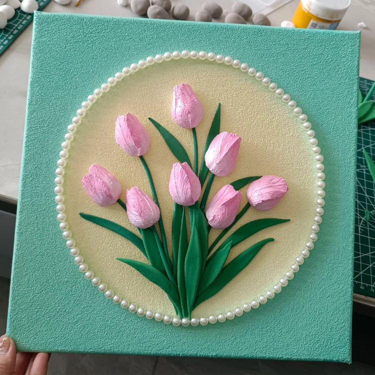 Tulip DIY Kit Image 2