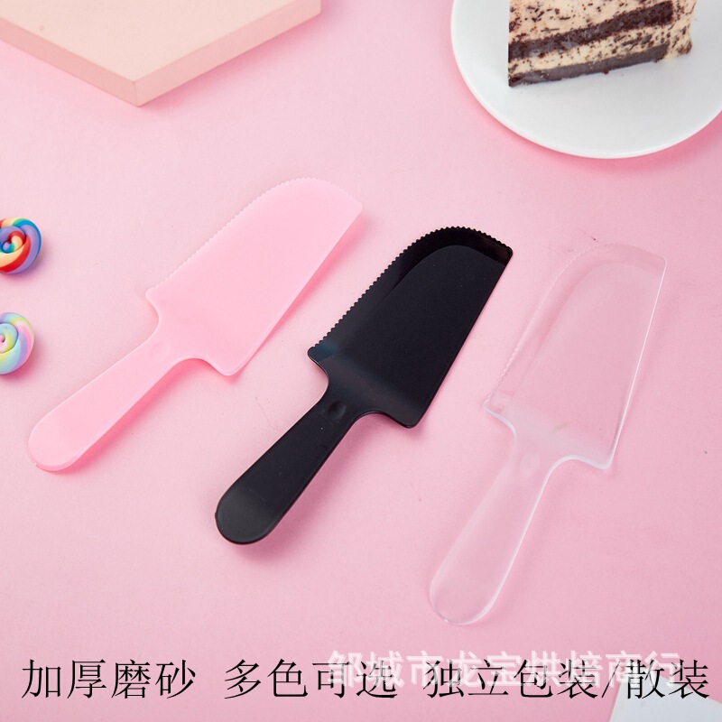 Disposable support knife with tooth cake knife frosted thickened cutter black shovel knife independent packaging 21 customers with the same