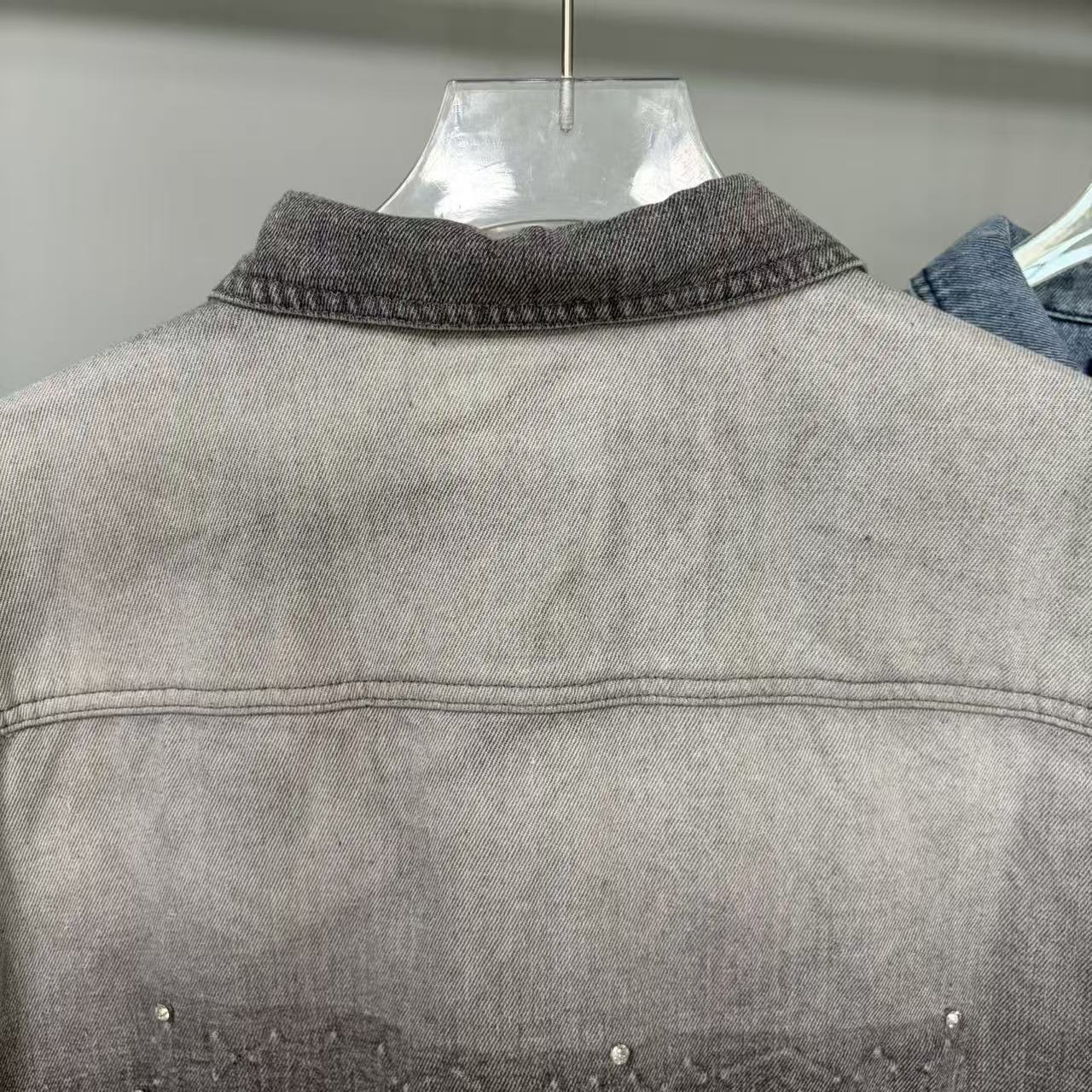 Camicia di jeans uomo con stampa paisley mixed&emotion stile_voghion.com