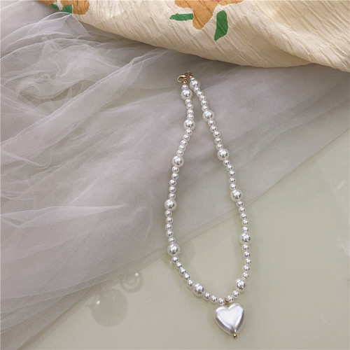 Love Pearl Necklace ~ Korean version of summer fresh and sweet girly heart clavicle chain ins niche design necklace