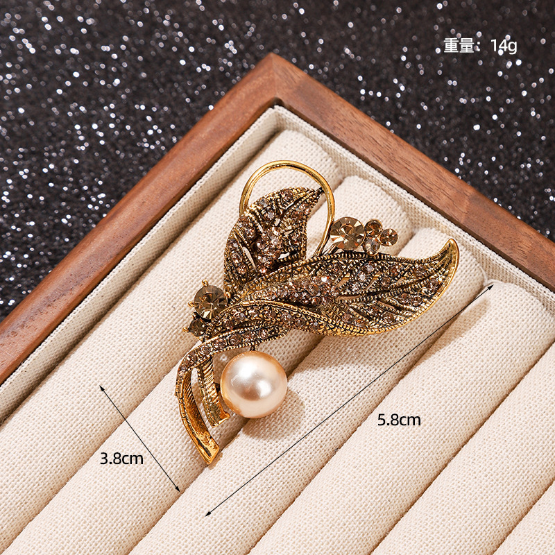 Vintage Blumenbrosche Mit Strass Und Perlen Elegantes Design_voghion.com