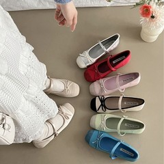 女性用リボンバレエスタイル包頭ローファー、2025春夏新作女性用サテンワンラインバックルシューズ