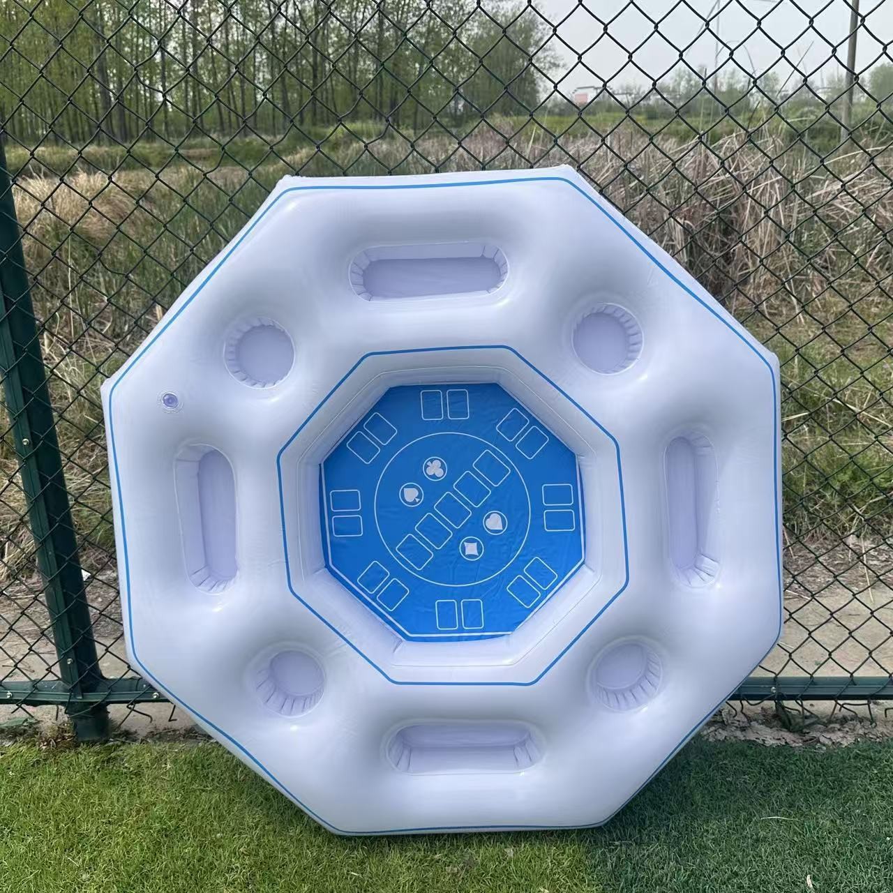 Inflatable Poker Table For Pool Party With Integrated Ice Bar_voghion.com