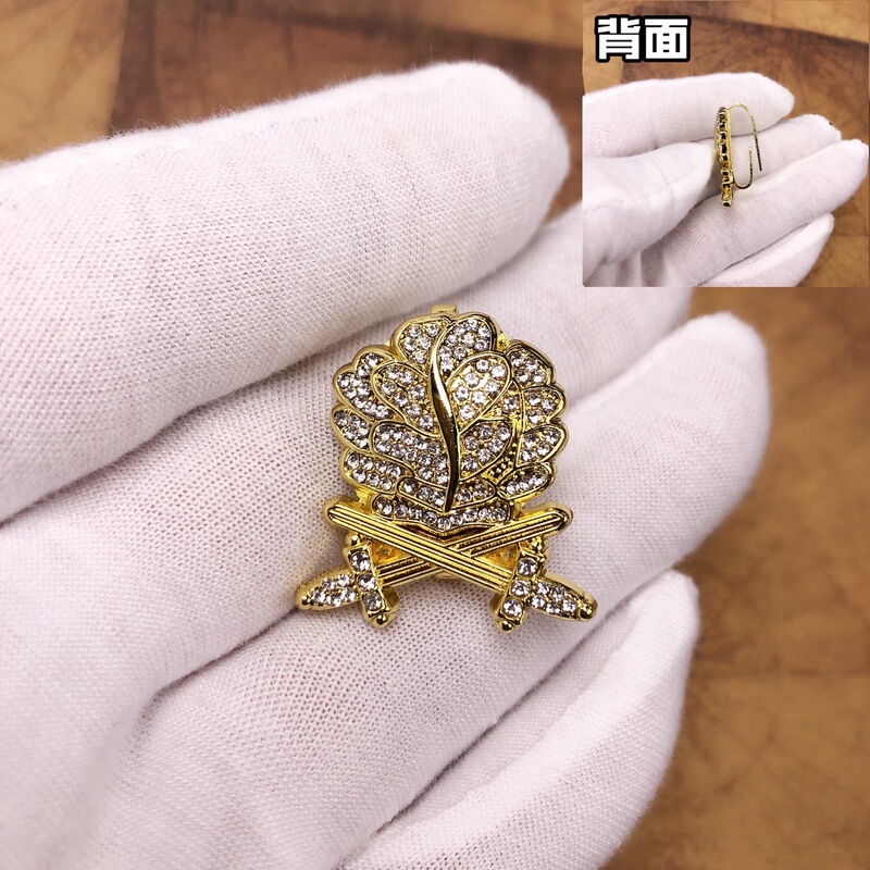 In stock Prussian Diamond Oak Leaf badge Knight Iron Cross accessories foreign Medal brooch accessories In stock Prussian Diamond Oak Leaf badge Knight Iron Cross accessories foreign Medal brooch accessories