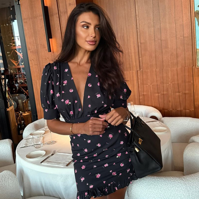 Real Shot of Sweet and High-End Printed Deep V-Neck Short-Sleeve Dress for Women, 2026 Summer New Style, Cross-Border European and American Style