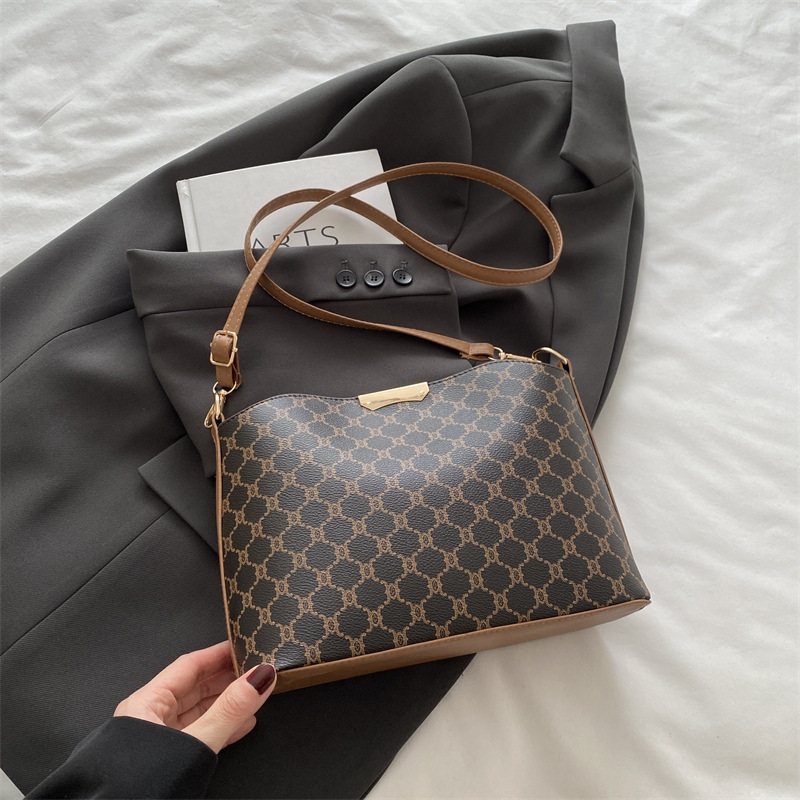 2025 Japón y Corea del Sur primavera nueva alta sensación de hombro mochila alta sensación versátil bolso especial bolso de viaje de mujer