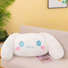 新しい玉桂犬抱き枕ぬいぐるみかわいい人形のベッドの上で枕のプレゼントを卸売りします。