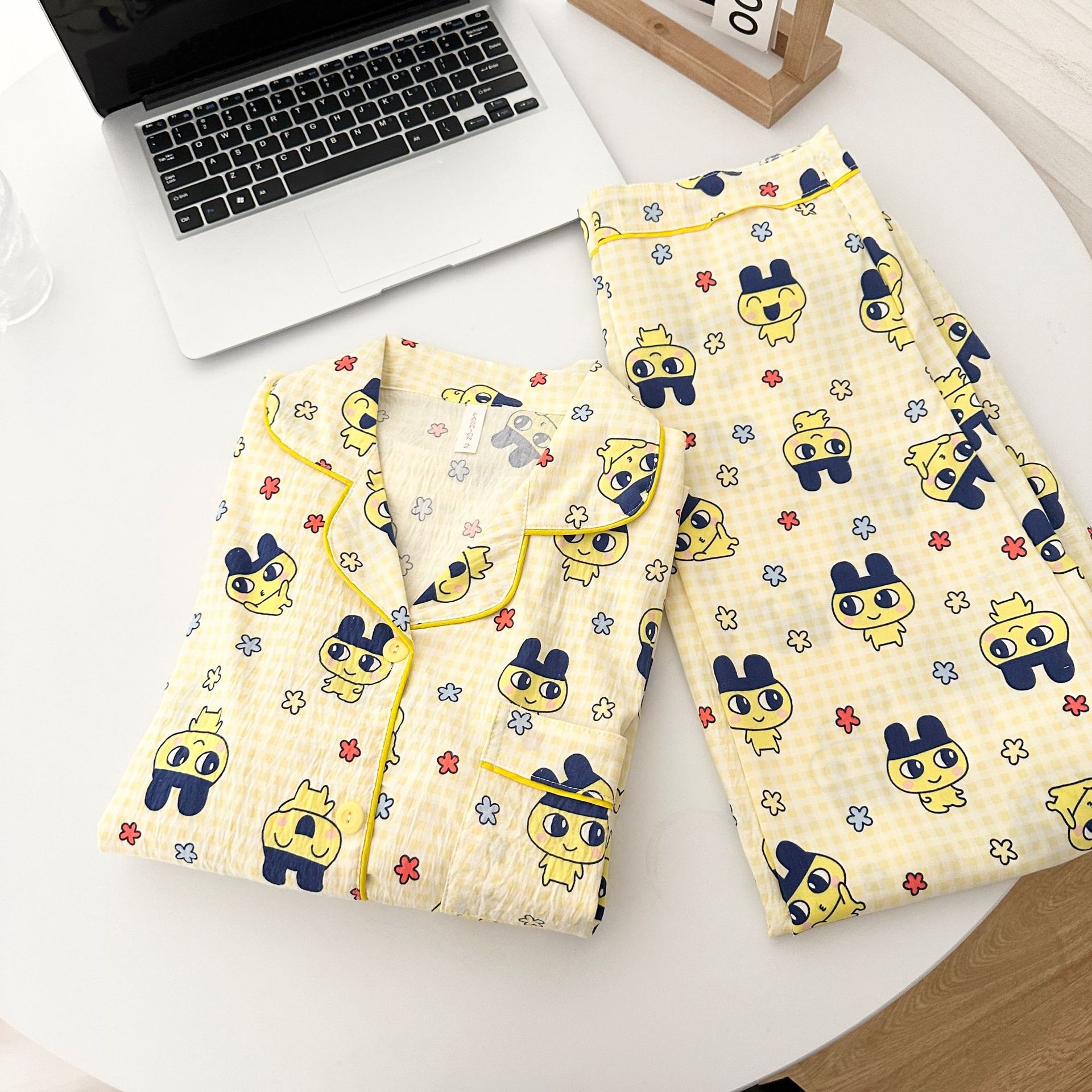Al por mayor transfronterizo primavera y otoño dulce dibujos animados nubes de algodón pantalones de manga larga pijamas de niñas vestidos de hogar
