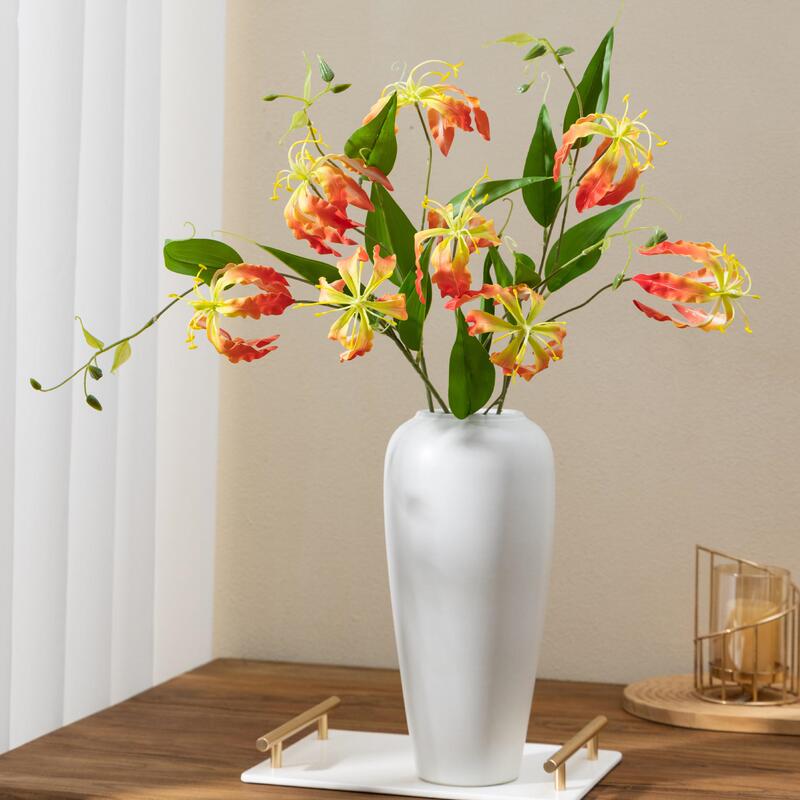 Laurel Lily Artificial Flower Feels Red Flame Flower Home Decoration Floral Arrangement Photography Props Artificial Flower