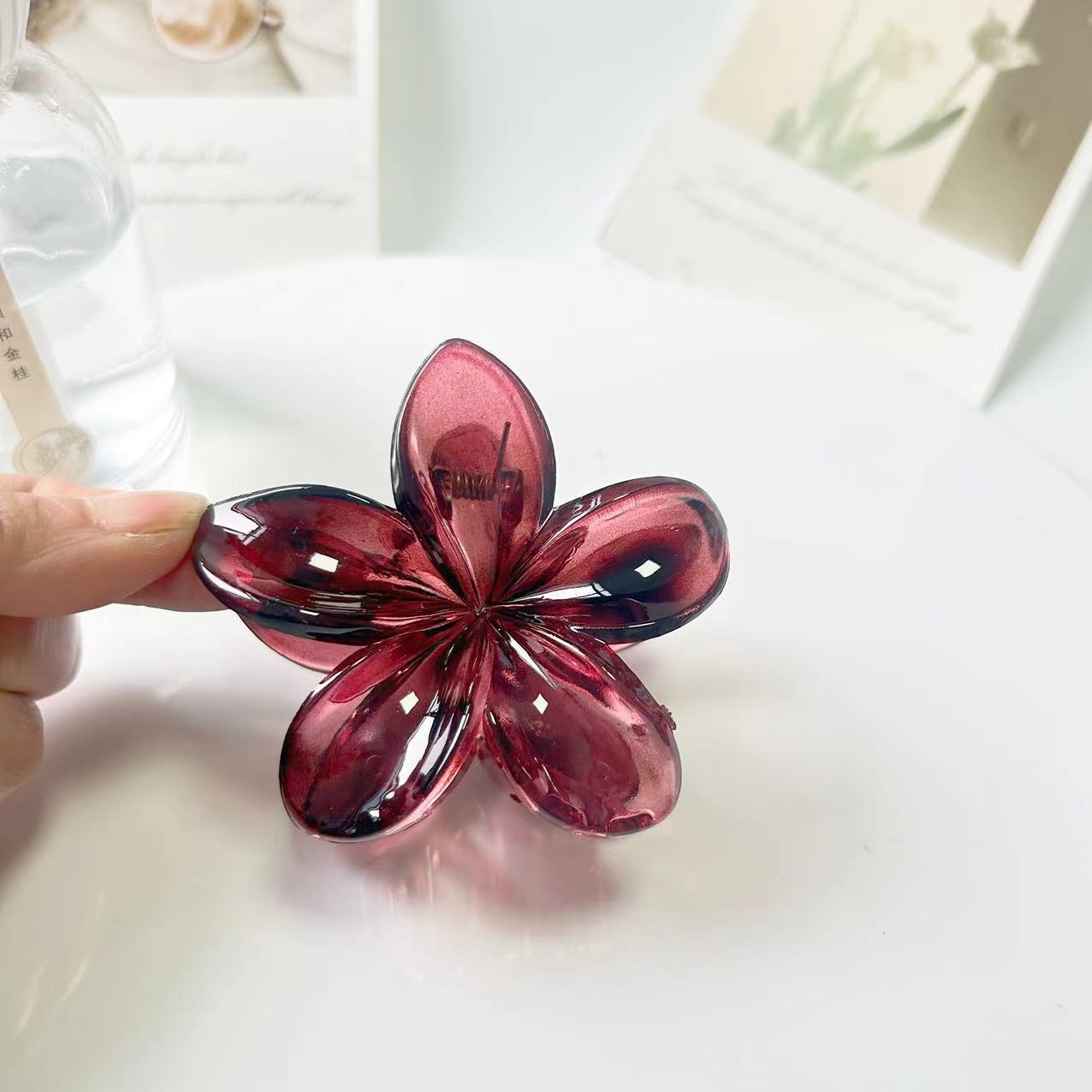 투명한 분말 거북이 껍질