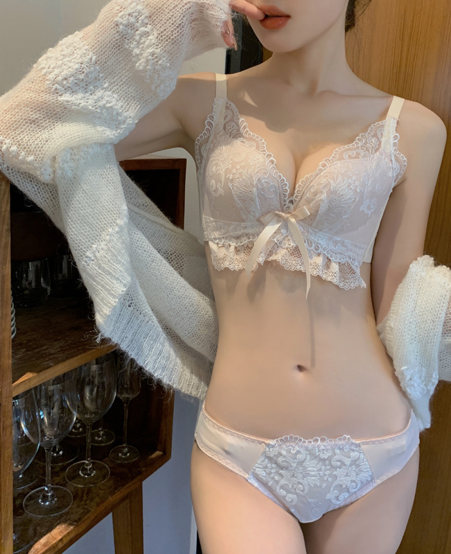 Small chest push up underwear women's adjustable breast holding bra no steel ring sexy lace latex bra suit