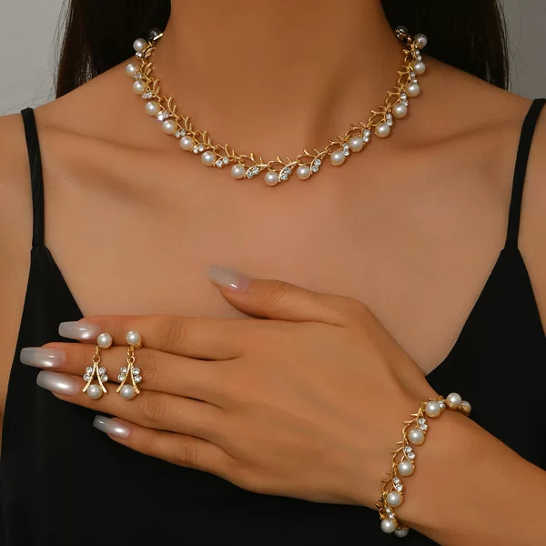 Cross-Border Alloy Jewelry Set European and American Style Pearl-Shaped Earrings, Necklace, Bracelet Three-Piece Set Women's Jewelry Dress Accessories