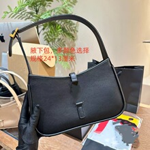 �羳����֕r��Ҹ�°���Ů���ٴ�������������μ��Bags���^����