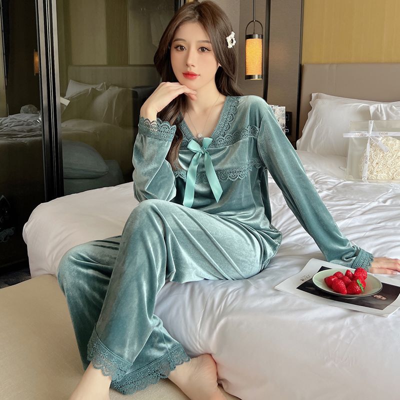 Velvet plus-size high-end pajamas for women, new long-sleeve and long-pants home wear set for spring, autumn, and winter Velvet plus-size high-end pajamas for women, new long-sleeve and long-pants home wear set for spring, autumn, and winter