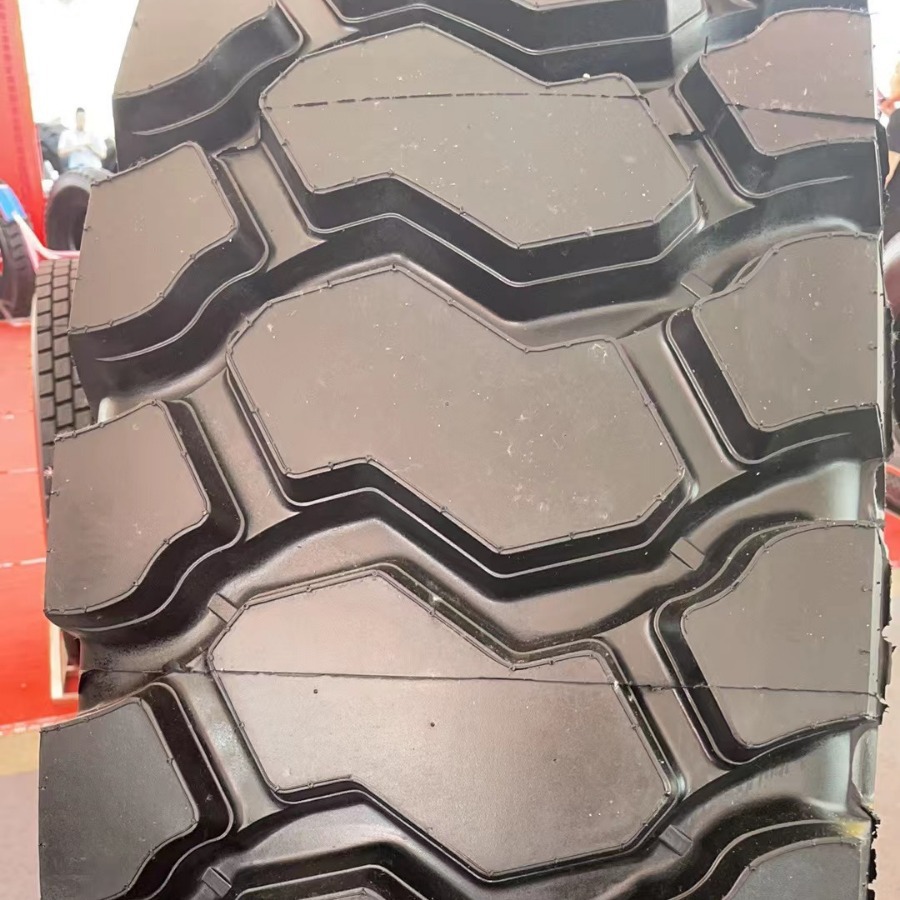 1800-25  工程轮胎 大量批发 耐磨