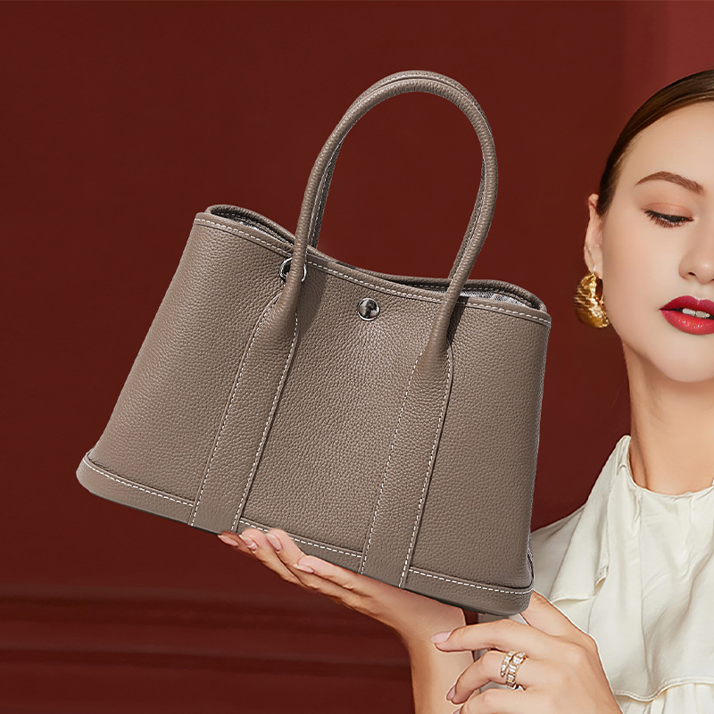 Garden Bag Genuine Leather Large Capacity Women's Shoulder Bag Versatile Designer Luxury Handbag For Office Workers - Thumbnail 2