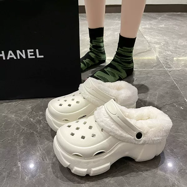 White fleece removable shoes