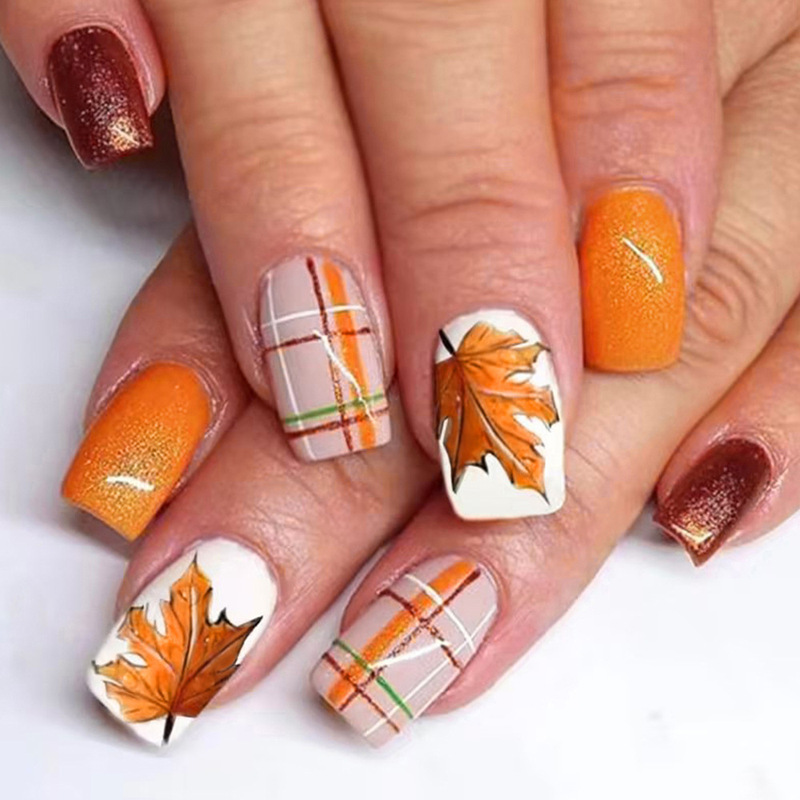 Short Square Armor Bright Face Autumn and Winter Nail Art suit Maple Leaf Color Splice European and American Vintage Wear Armor ins False Nails 24 Pieces Short Square Armor Bright Face Autumn and Winter Nail Art suit Maple Leaf Color Splice European and American Vintage Wear Armor ins False Nails 24 Pieces