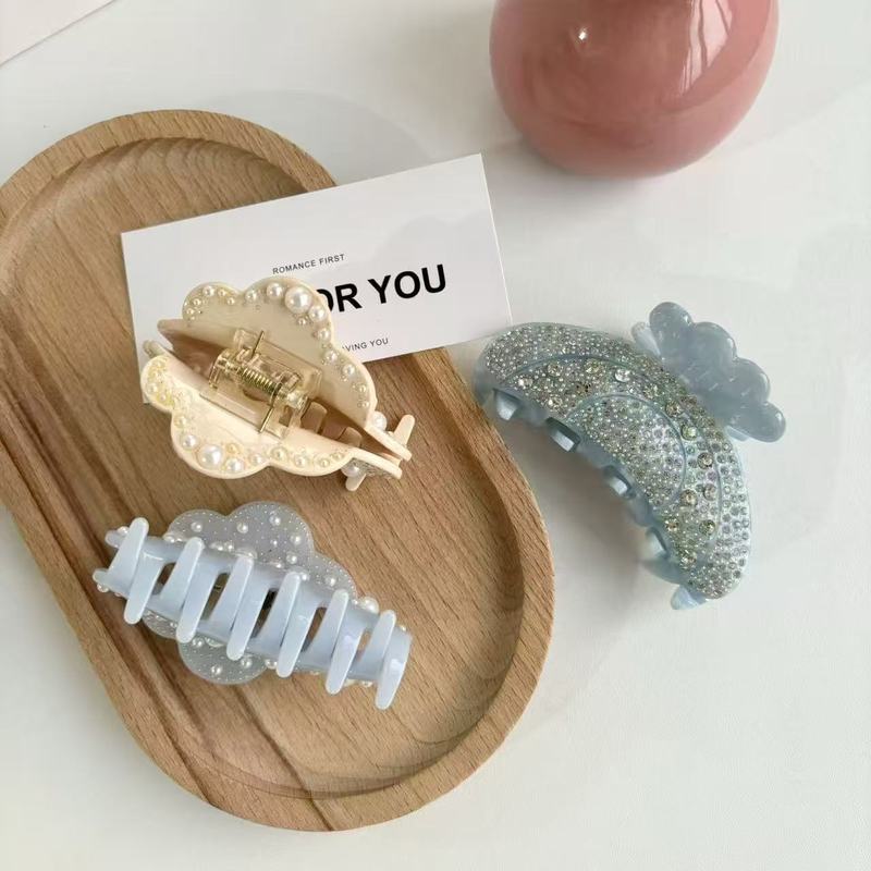 新款满钻醋酸抓夹钱袋粉色重工高级感发饰轻奢盘发鲨鱼夹发饰批发|undefined