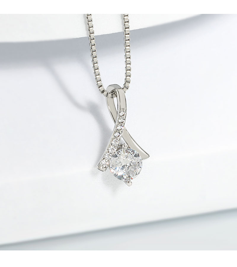 Herringbone shaped clavicle chain with high-end and minimalist lines, beautiful fishtail necklace_voghion.com