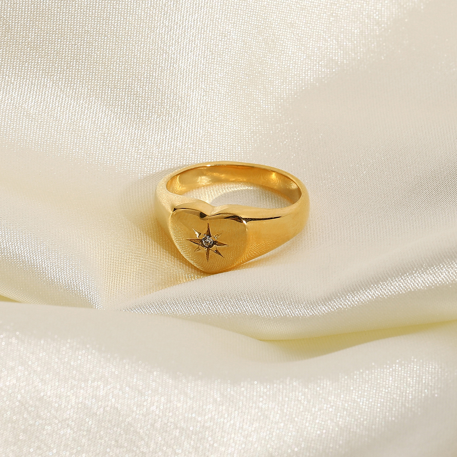 Fashion Zircon Eight-pointed Stainless Steel Star Ring display picture 4