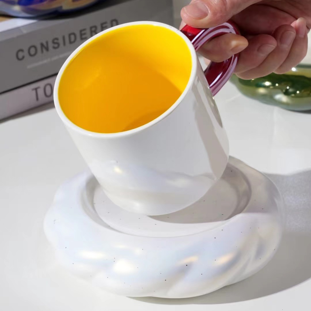 Estilo nórdico simple perla esmalte Taza de cerámica plato combinación taza de café con mano regalo taza de la personalidad taza de té