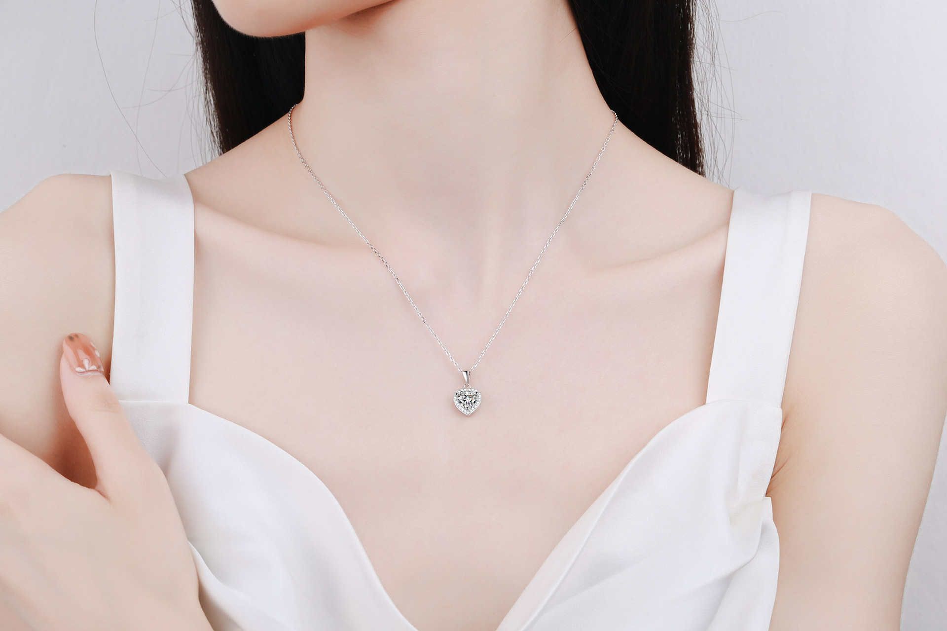 Heart Shape Pattern Women'S Gender 925 Sterling Silver Moissanite Zircon Plating Inlay Heart Shape Pendant Necklace
