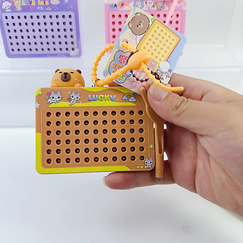 Capibara magnetismo bola de acero tablero de dibujo desempaquetado juguetes para niños llaveros bolsas de estudiantes lindos colgantes