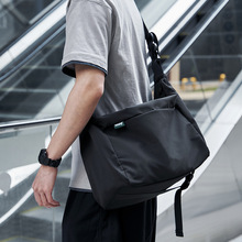 日系新款跨境男士斜挎包休闲牛津纺都市时尚简约大容量单肩包女潮