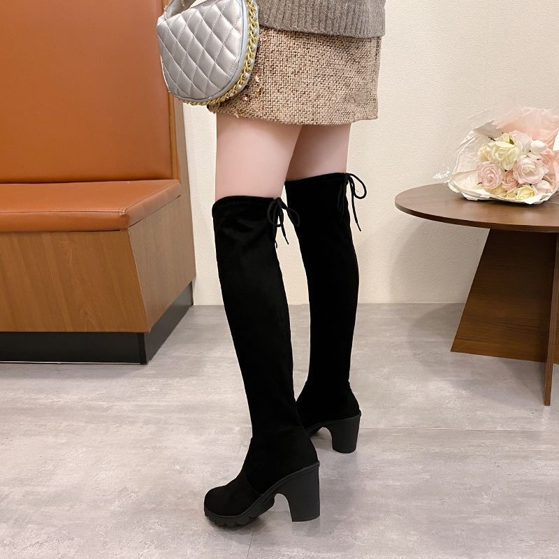 Workplace commuting style, smart and versatile, formal and simple business 2026 non-tiring feet with skirts, trendy and fashionable women's boots