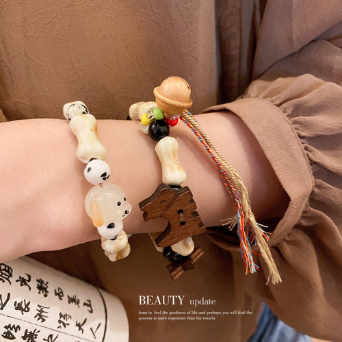 New Chinese style cartoon ceramic cat and puppy wooden bead tassel bracelet retro design bracelet national fashion temperament hand ornaments