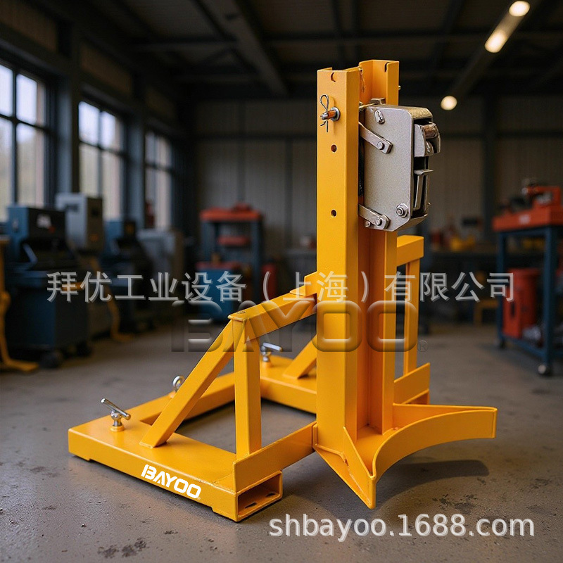 油桶搬运夹,鹰嘴油桶夹,叉车专用油桶夹，叉车叼扣夹