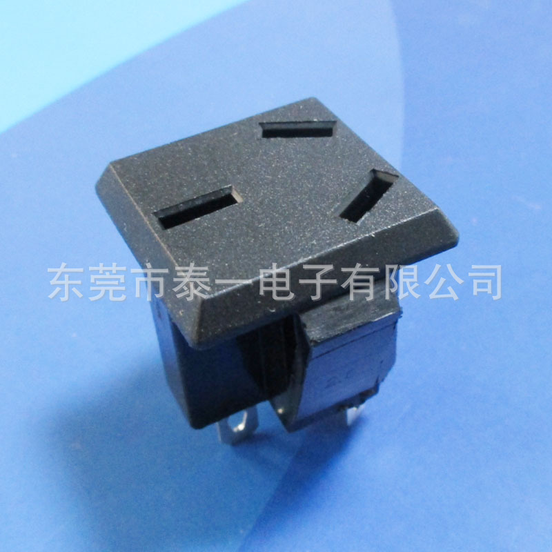 2.0软卡式双卡位中式三孔母座10A大电流输入输出AC插座DB-14-M-1