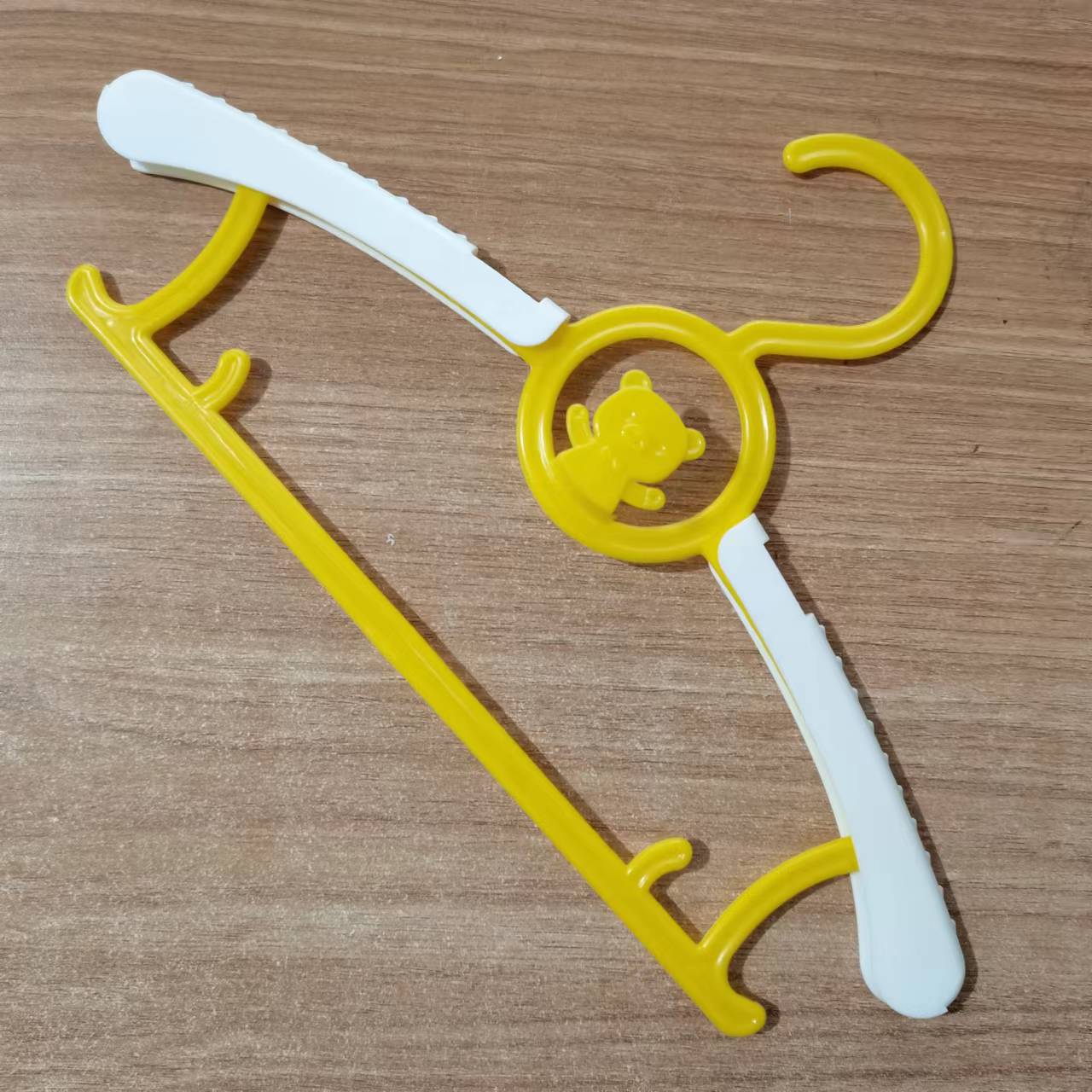 Perchas de ropa multifuncionales para niños perchas de ropa retráctiles para bebés perchas de ropa para niños recién nacidos