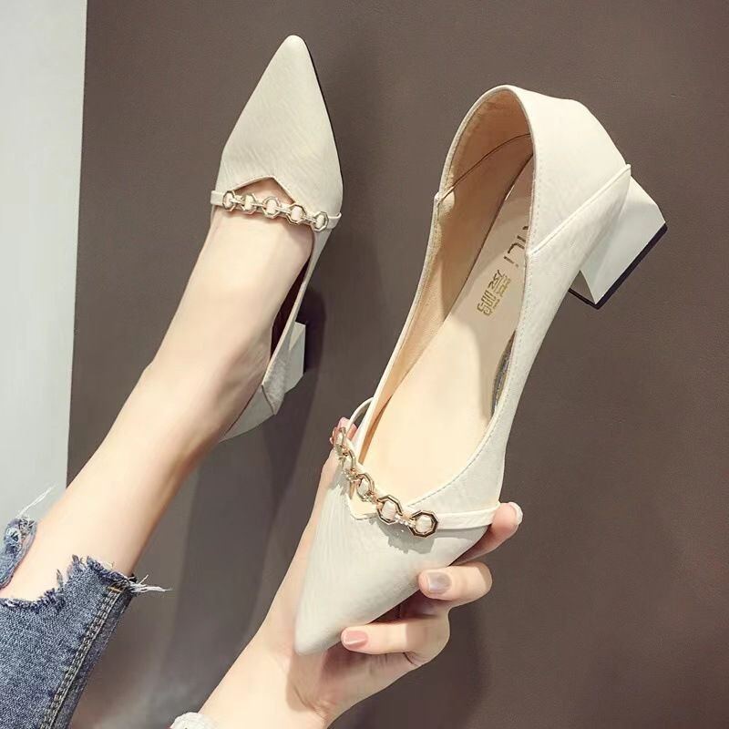 Pointed Toe Women's Shoes Spring Flats Women's 2025 New Autumn Style Square Heel Pointed Toe Medium Heel Bean Small High Heels Hot