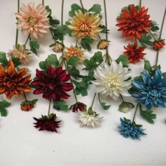 3頭の松林大麗菊のシミュレーション花の小売単一の家庭の結婚式の装飾の道具の結婚式は造花の乾いた花を配置します。