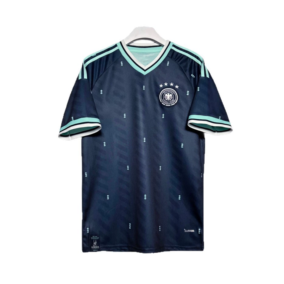 Футболка Germany 2026 away fan edition №10 Musiala №17 Wirtz, размеры S–3XL, варианты с повязкой