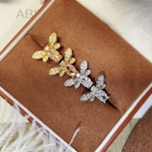 ��Ʒ���uͨ���R�dwish����Խ��S�ʯ�18K�S��ɫ�۷���Ů