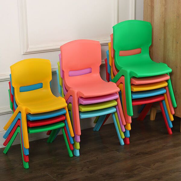 Plastic children's highchair for home use for kindergarten