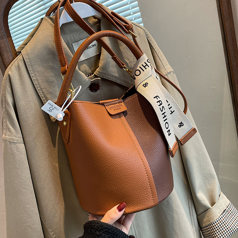 Nuova borsa piccola di fascia alta da donna, autunno e inverno, nuova borsa a tracolla trendy e alla moda, cestino per verdure portatile con una spalla, borsa a secchiello_voghion.com