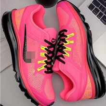 ����ЬAIR Max 2013�W��ȫ�ƚ�|�ճ���Ů�͎����e�\���ܲ�Ь