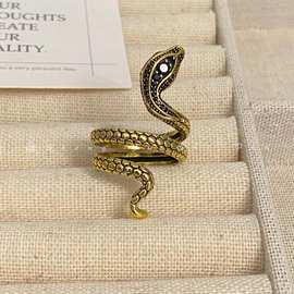 欧美跨境嘻哈风蛇型戒指夸张装饰朋克风百搭男女通用个性食指戒指