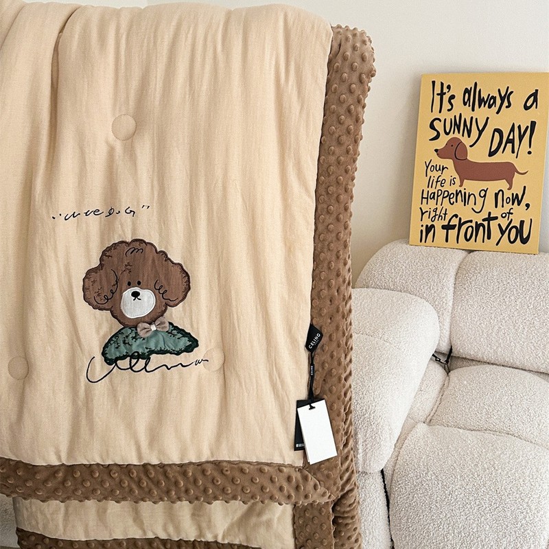 洋気の漫画は布を貼って綿のしわの糸の四季の豆を刺繍します。|undefined