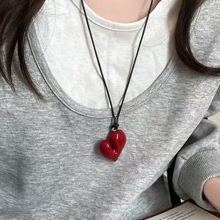 Korean Style Ins Style Sweet Irregular Heart-shaped Necklace Niche Design Simple All-match Love Black Rope Long Sweater Chain