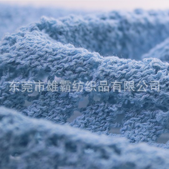 6.8 支高捻曲曲纱 35 棉 65 涤混纺纱线 耐磨抗皱针织毛衫面料纱