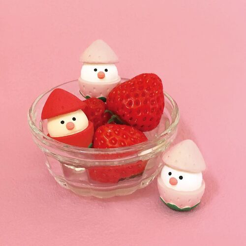 Cute Japanese Cat Girly Heart Cream Strawberry Cake Hat Cat Buntori Dessert Shop Scene Ornament Resin