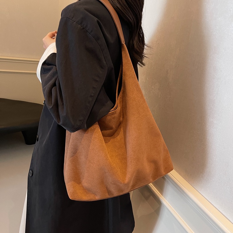 Moda coreana retro bolso de viaje para mujeres 2024 otoño y invierno nuevo gran capacidad de alta sensación de hombro bolso axilar